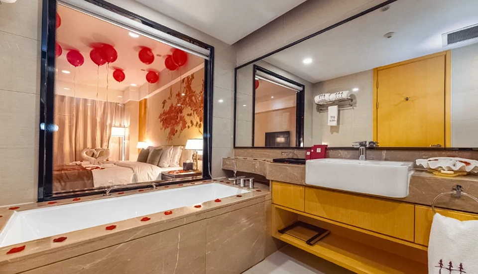 هتل آبادگران کیش